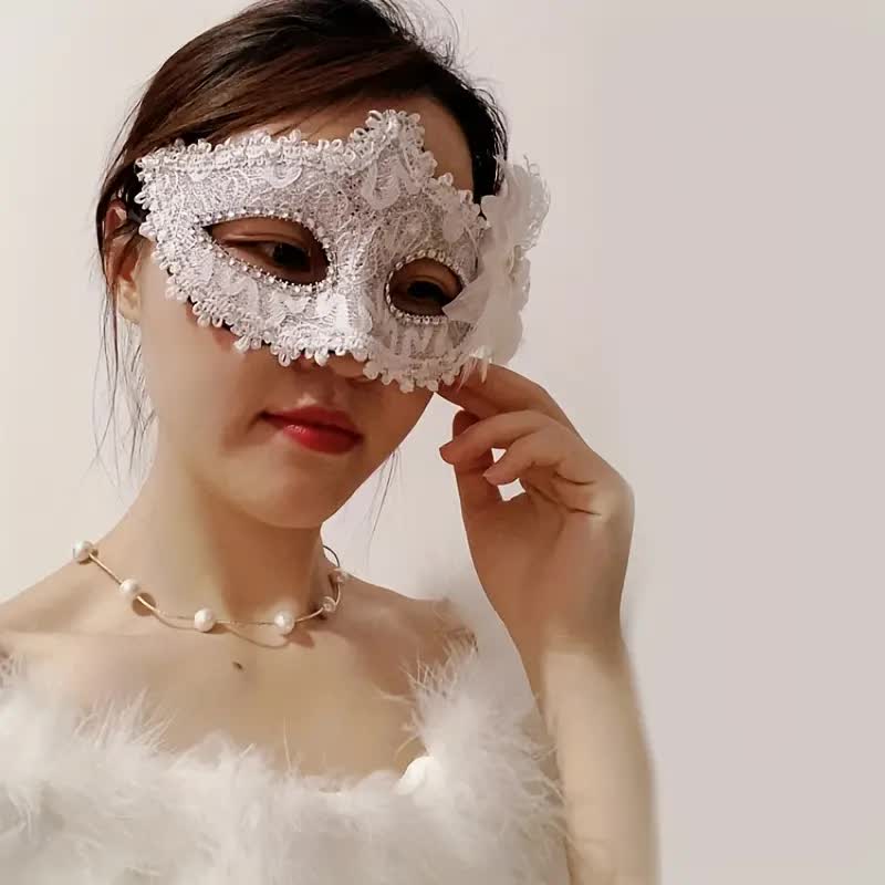 Venezianische Augenmaske mit Blume