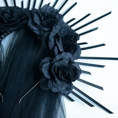 Haarreif mit Schleier und Rosen – Gothic