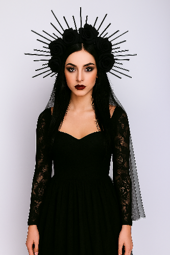 Haarreif mit Schleier und Rosen – Gothic