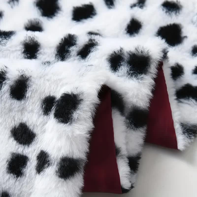 Dalmatiner Stola mit Handschuhen – Cruella