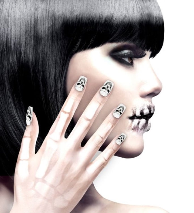 Fingernägel mit Totenkopf – Skelett Nägel