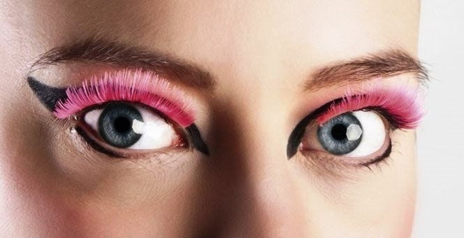 Künstliche Wimpern Party