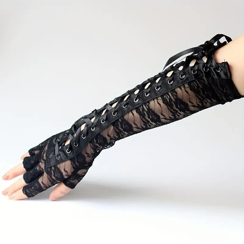 Gothic Handschuhe – Schnürung & Spitze