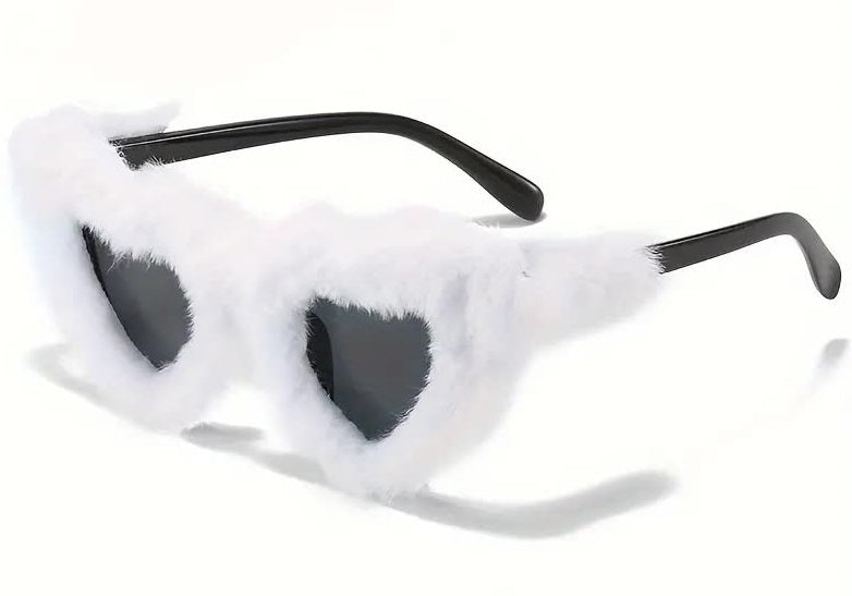 Herzbrille mit Plüsch – Après-Ski