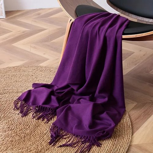 Eleganter Schal mit Fransen